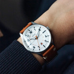 AVI-8 Hawker Hurricane Kent Automatic Newton with White Dial #AV-4094-01